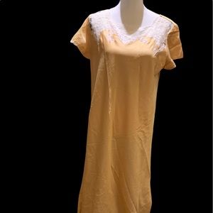 Vintage Natori Classics Night Gown -Med